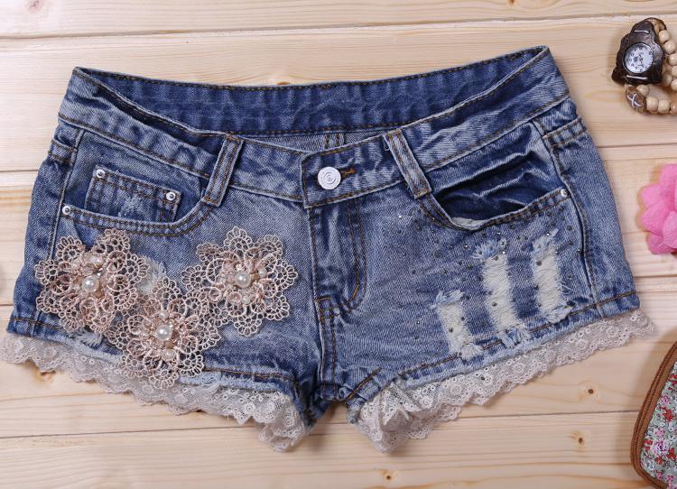 Lace Flowers Cowgirl Shorts on Luulla