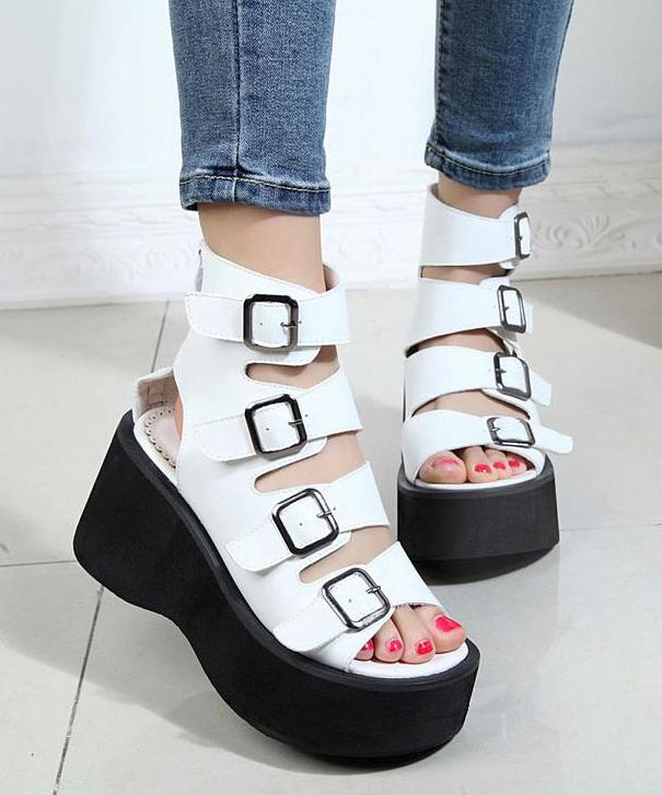 Women's Platform Sandals With Hollow And Belt Buckle on Luulla